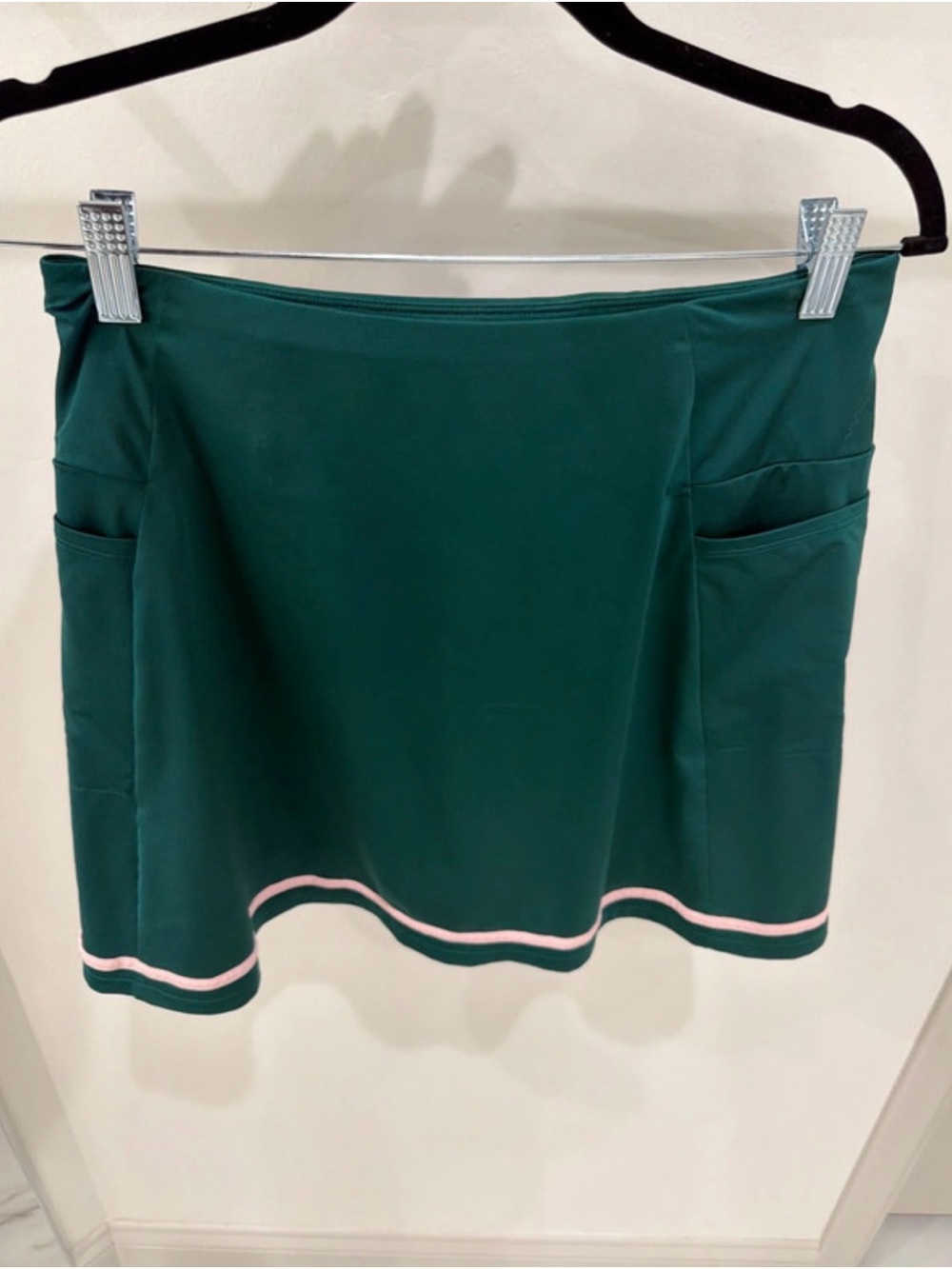 Walter Hagen Green Skort with Pink Trim